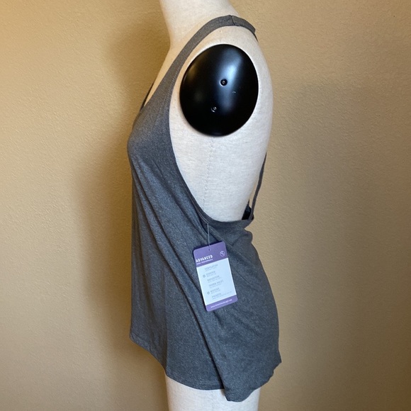 NWT - M activewear lot - Picture 7 of 15